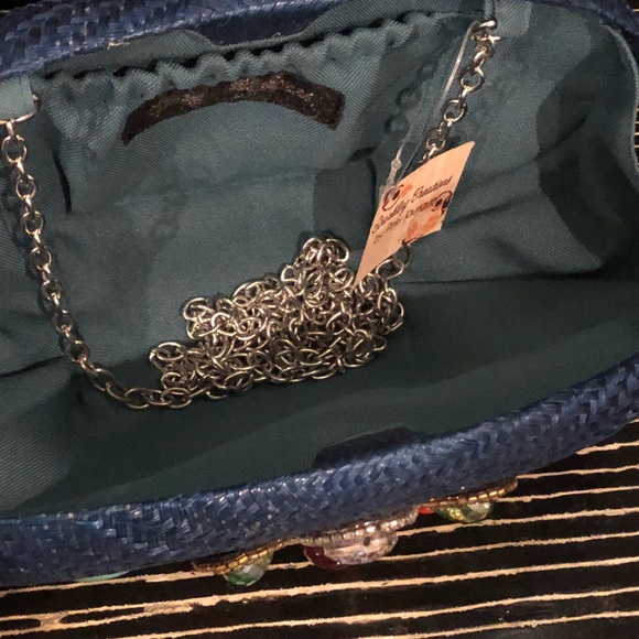 Clutch - Picture 3 of 3